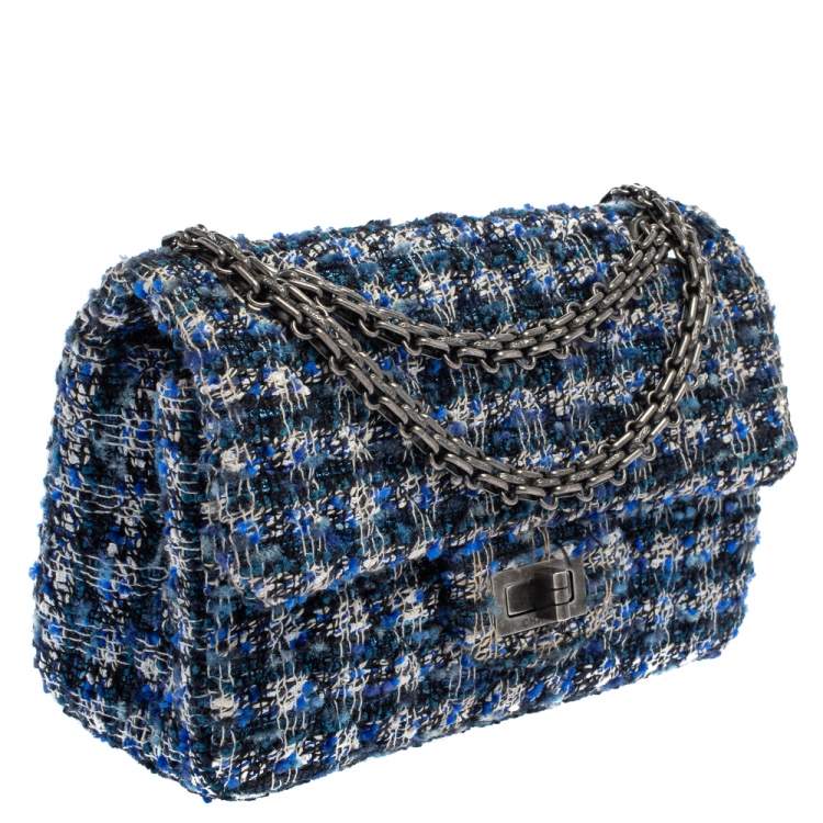 Pre Owned Chanel Blue/White Quilted Tweed Reissue 2.55 Classic 224 Flap Bag