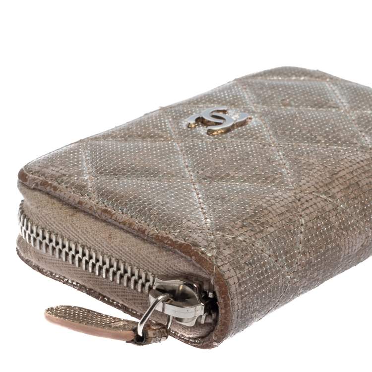 Pre Owned Chanel Metallic Beige Quilted Leather Zip Around Coin Purse