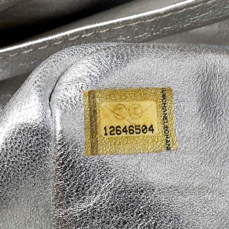 Pre Owned Chanel Silver Quilted Leather Jumbo Classic Single Flap Bag