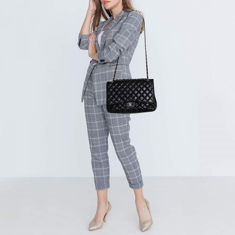 Pre Owned Chanel Black Quilted Caviar Leather Maxi Classic Single Flap Bag