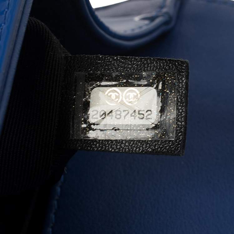 Pre Owned Chanel Blue Quilted Patent Leather Medium Plexiglass Boy Flap Bag