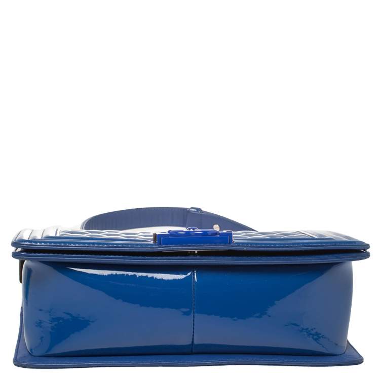 Pre Owned Chanel Blue Quilted Patent Leather Medium Plexiglass Boy Flap Bag