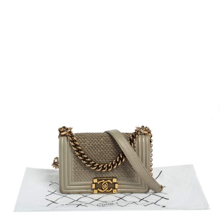 مملوكة مسبقًا Chanel Grey Scales Leather Mini Chain Boy Flap Bag