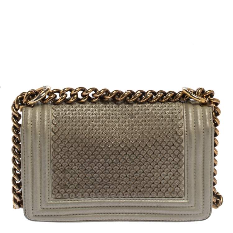 مملوكة مسبقًا Chanel Grey Scales Leather Mini Chain Boy Flap Bag