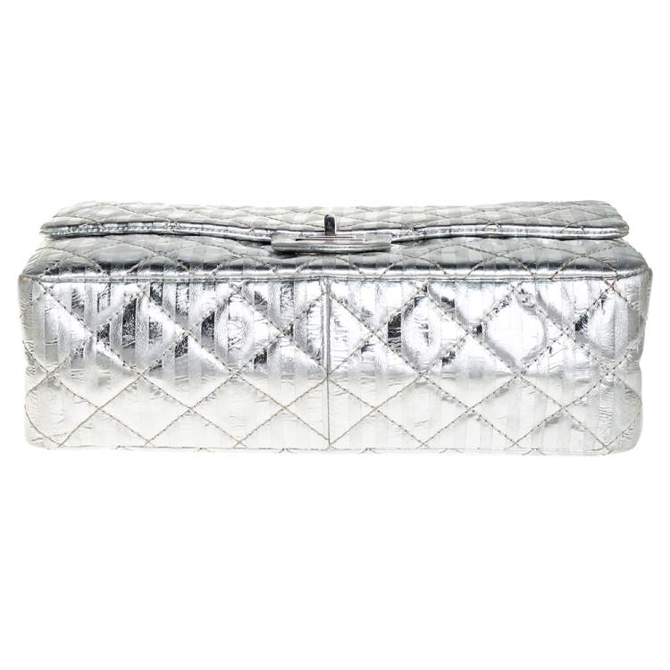 Pre Owned Chanel Silver Striped Quilted Leather Reissue 2.55 Classic 226 Flap Bag