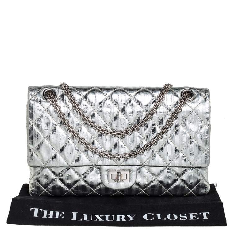 Pre Owned Chanel Silver Striped Quilted Leather Reissue 2.55 Classic 226 Flap Bag