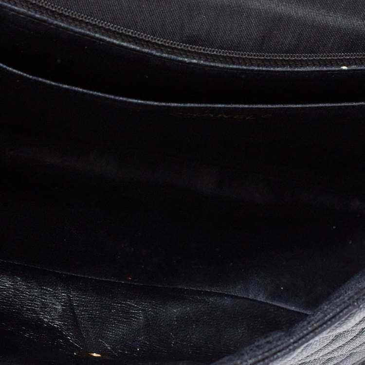Pre Owned Chanel Black Quilted Caviar Leather Maxi Classic Single Flap Bag