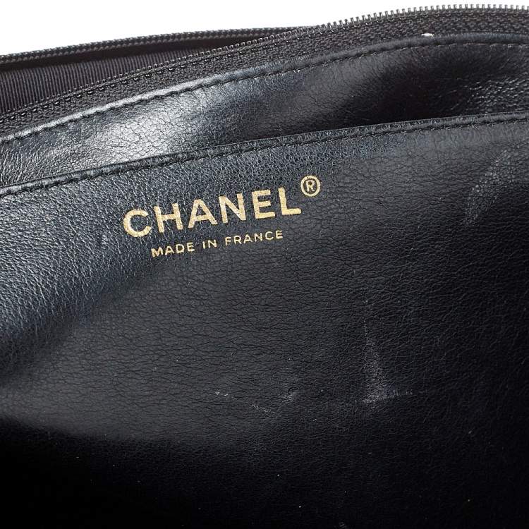 Pre Owned Chanel Black Quilted Caviar Leather Maxi Classic Single Flap Bag