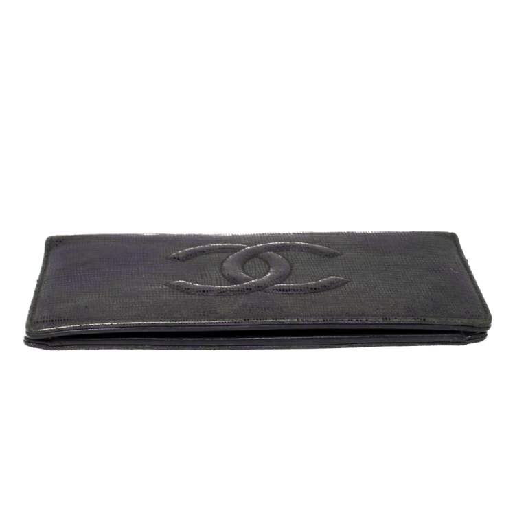 Pre Owned Chanel Metallic Purple Leather CC Bifold Wallet