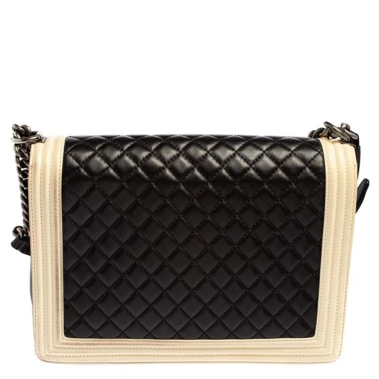Pre Owned Chanel Beige/Black Quilted Leather Large Boy Flap Bag