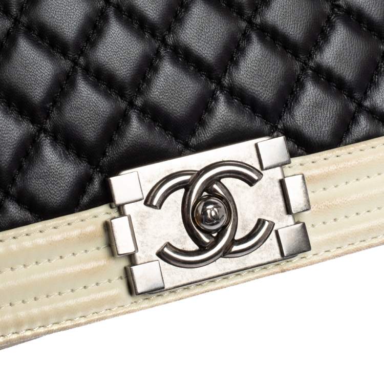 Pre Owned Chanel Beige/Black Quilted Leather Large Boy Flap Bag