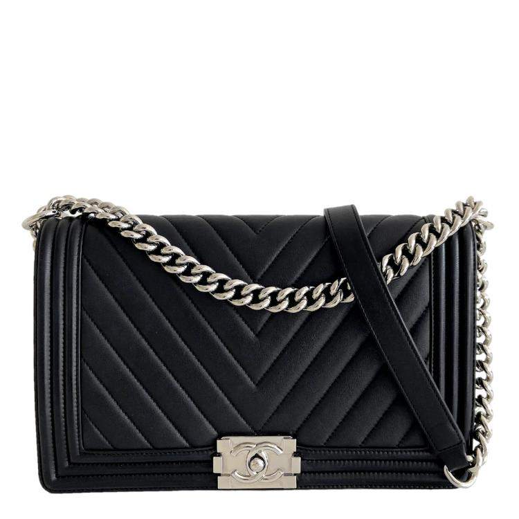 Chanel Black Chevron Lambskin Leather New Medium Boy Bag Chanel | The  Luxury Closet