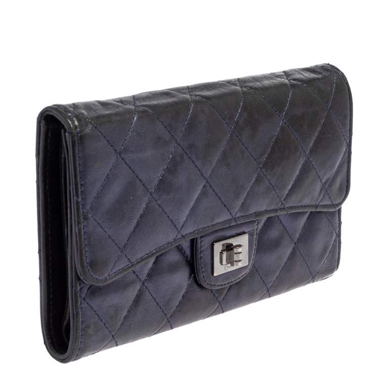 Pre Owned Chanel Metallic Blue Quilted Leather Reissue Trifold Wallet