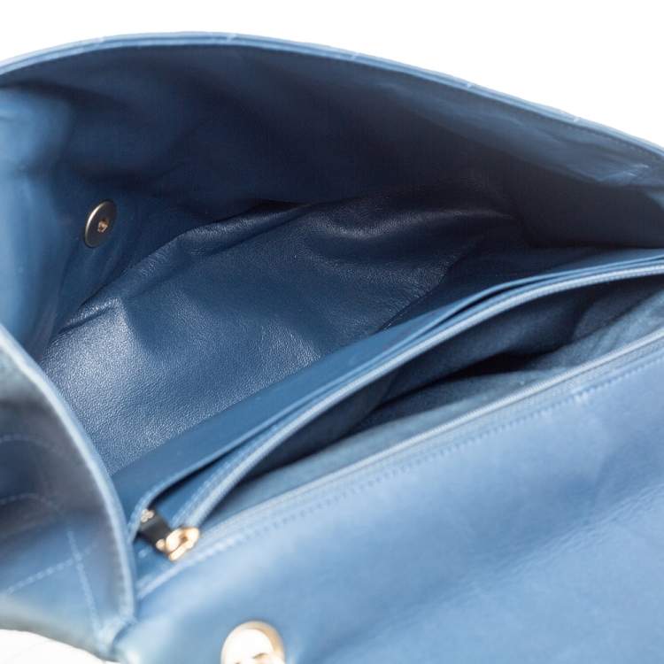Pre Owned Chanel Blue Quilted Lambskin Leather Maxi Classic Single Flap Bag