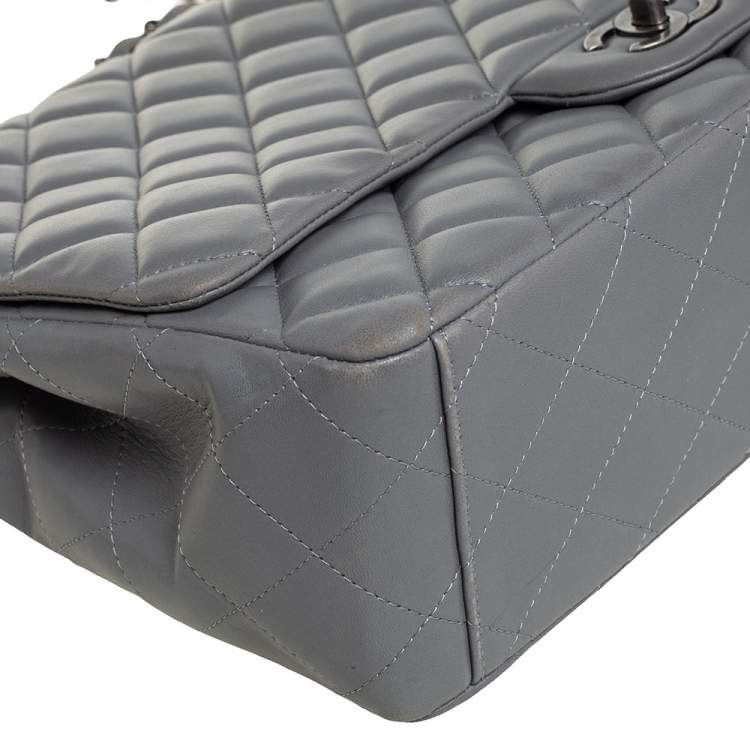 Pre Owned Chanel Grey Quilted Lambskin Leather Maxi Classic Single Flap Bag