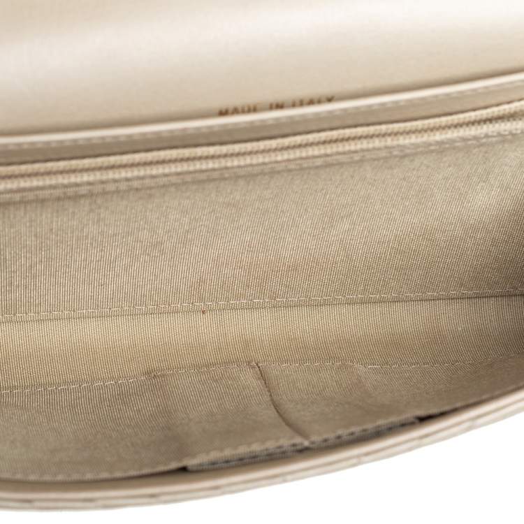 مملوكة مسبقًا Chanel Avocado Green Chevron Leather Boy Wallet on Chain