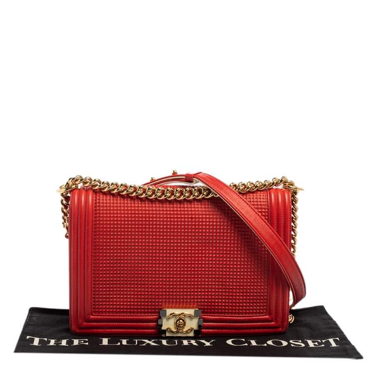 مملوكة مسبقًا Chanel Red Cube Embossed Leather New Medium Boy Flap Bag