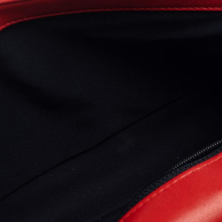 مملوكة مسبقًا Chanel Red Cube Embossed Leather New Medium Boy Flap Bag