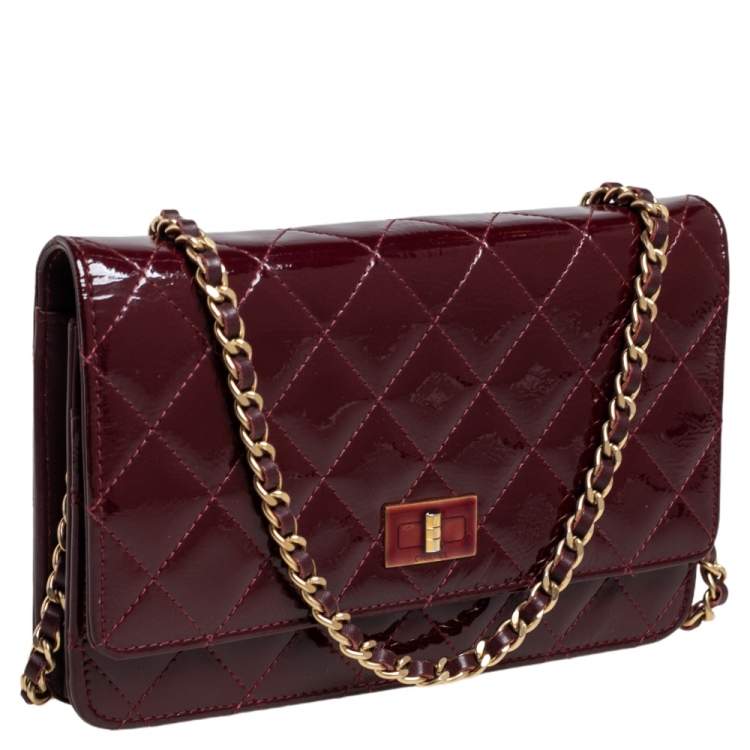 Pre Owned Chanel Burgundy Quilted Patent Leather Reissue Wallet On Chain
