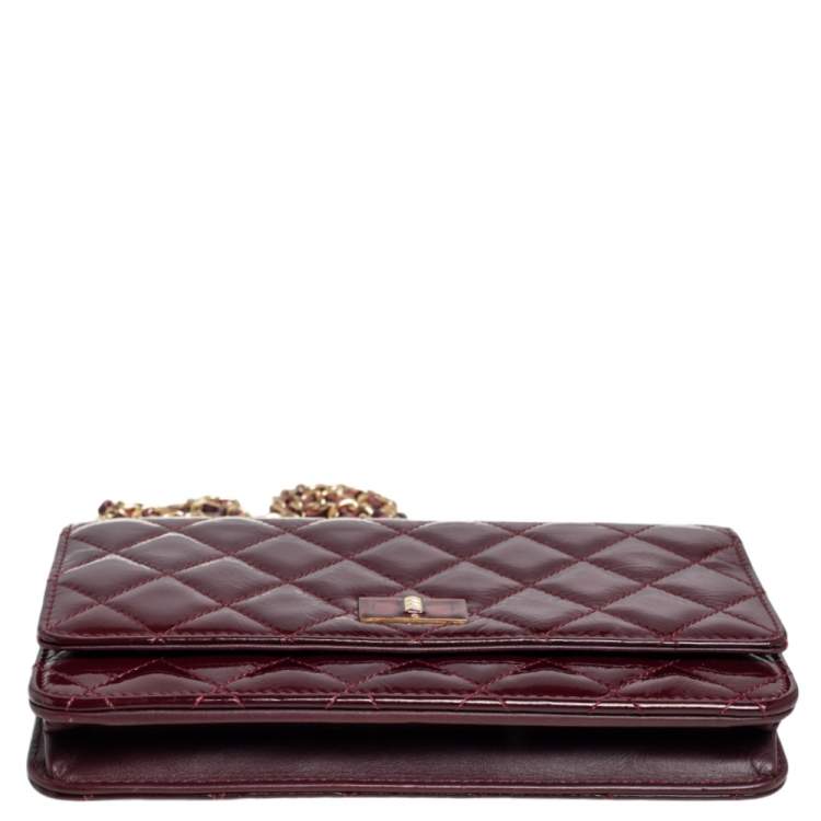 Pre Owned Chanel Burgundy Quilted Patent Leather Reissue Wallet On Chain