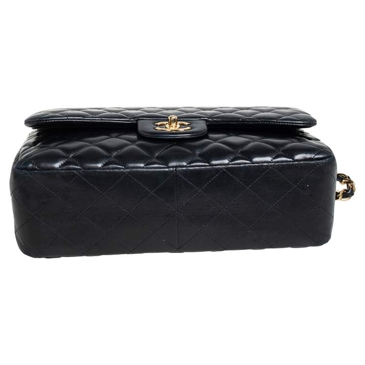 Pre Owned Chanel Black Quilted Lambskin Leather Jumbo Classic Double Flap Bag