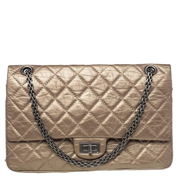 Chanel Metallic Beige Quilted Leather Reissue 2.55 Classic 226 Flap Bag ...