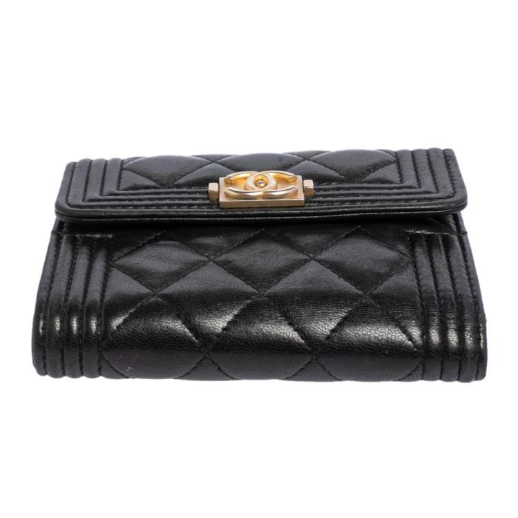 Pre Owned Chanel Black Quilted Lambskin Leather Small Boy Wallet