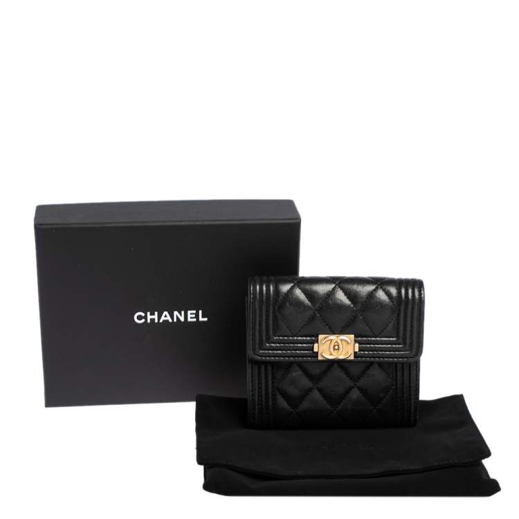 Pre Owned Chanel Black Quilted Lambskin Leather Small Boy Wallet