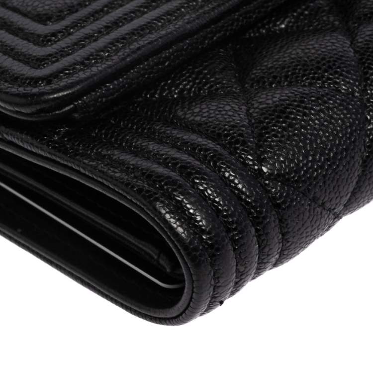 Pre Owned Chanel Black Quilted Caviar Leather Small Boy Wallet