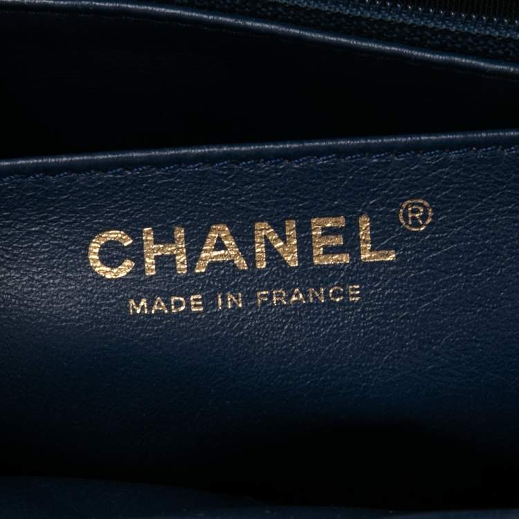 مملوكة مسبقًا Chanel Blue Quilted Leather Jumbo Classic Single Flap Bag