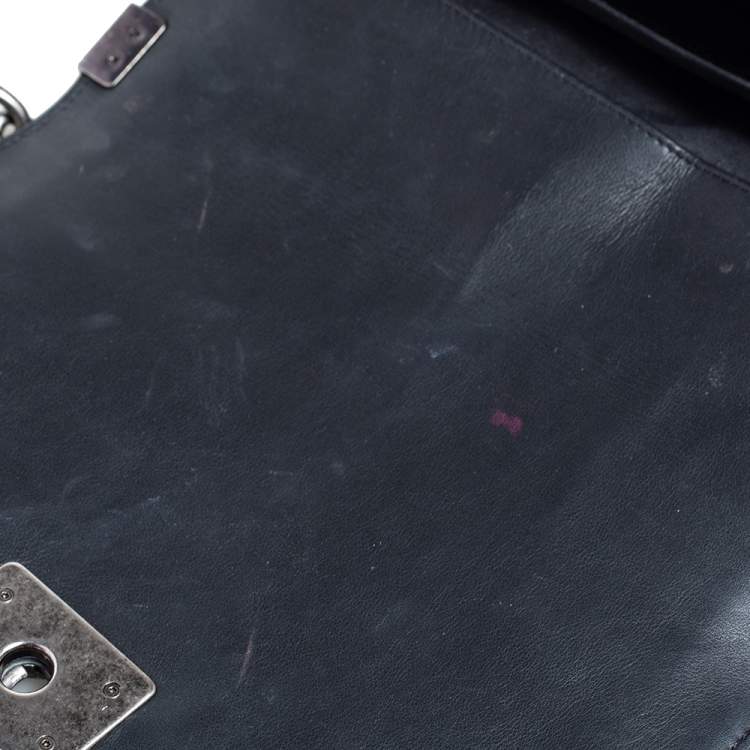 مملوكة مسبقًا Chanel Black/Grey Quilted Leather Medium Boy Studded Flap Bag