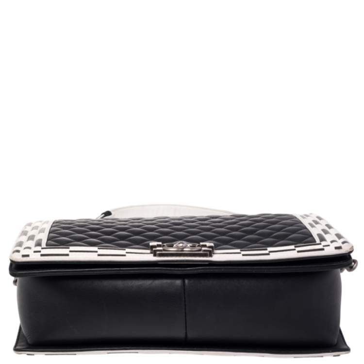 Pre Owned Chanel Black/White Quilted Leather Large Checkerboard Trim Boy Flap Bag