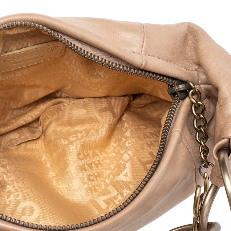 Pre Owned Chanel Beige Leather CC Ring Hobo