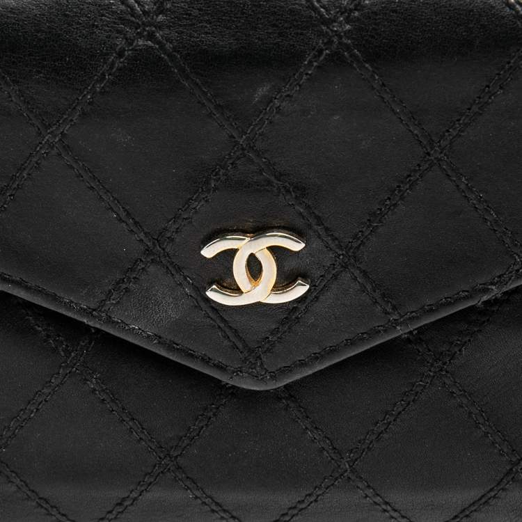 مملوكة مسبقًا Chanel Black Double Quilted Leather Vintage Trifold Wallet