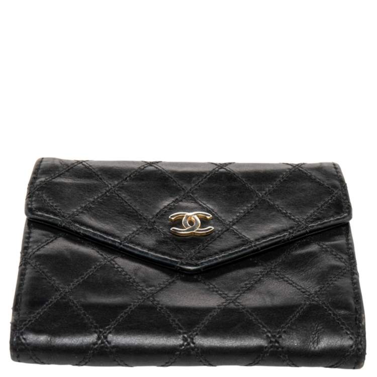 مملوكة مسبقًا Chanel Black Double Quilted Leather Vintage Trifold Wallet