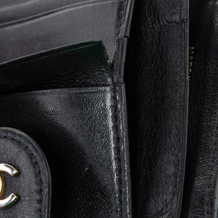 مملوكة مسبقًا Chanel Black Double Quilted Leather Vintage Trifold Wallet