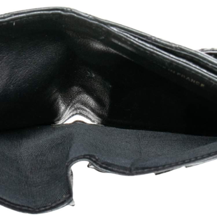 مملوكة مسبقًا Chanel Black Double Quilted Leather Vintage Trifold Wallet