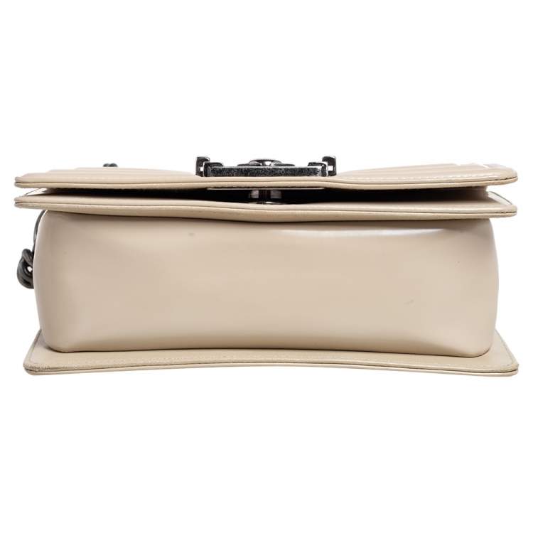 Pre Owned Chanel Beige Glazed Leather Small Boy Flap Bag