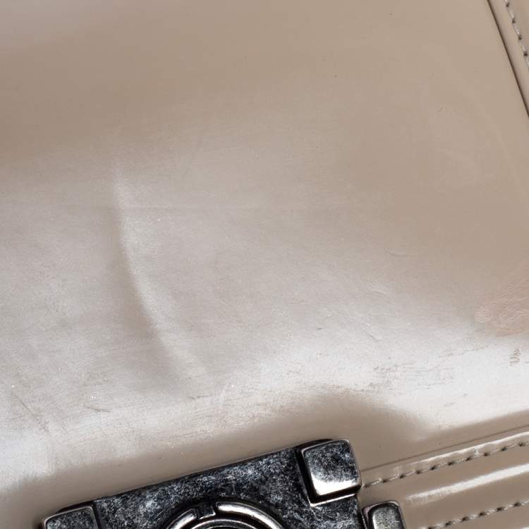 Pre Owned Chanel Beige Glazed Leather Small Boy Flap Bag