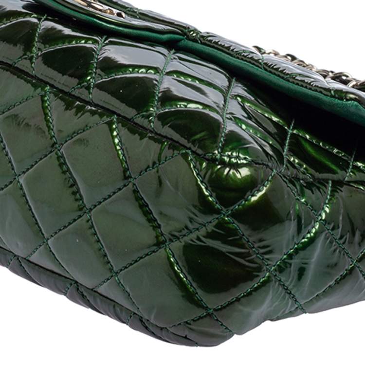 Pre Owned Chanel Green Quilted Patent Leather Jumbo Classic Single Flap Bag