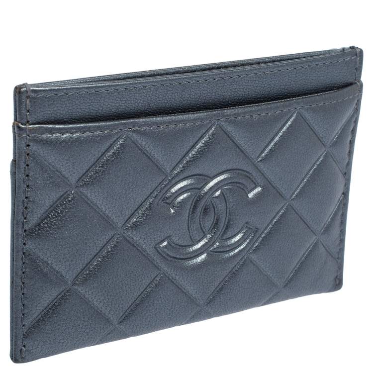 Pre Owned Chanel Metallic Grey Quilted Leather CC Card holder 
