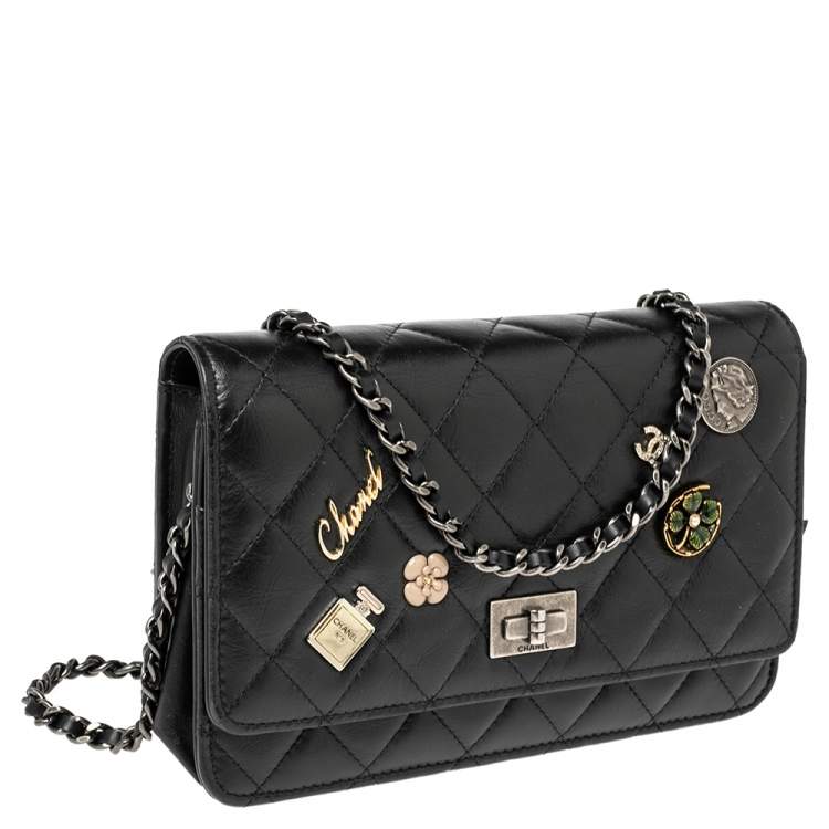 Pre Owned Chanel Black Aged Quilted Leather Lucky Charms 2.55 Reissue Wallet on Chain