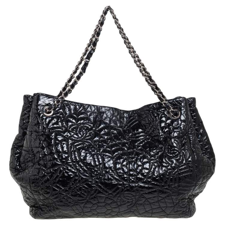 Pre Owned Chanel Black Camellia Embossed Patent Vinyl Accordion Hobo