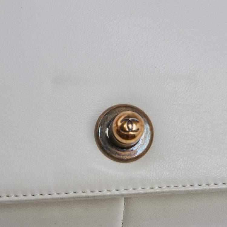 Pre Owned Chanel White/Brown Python and Leather Medium Boy Flap Bag