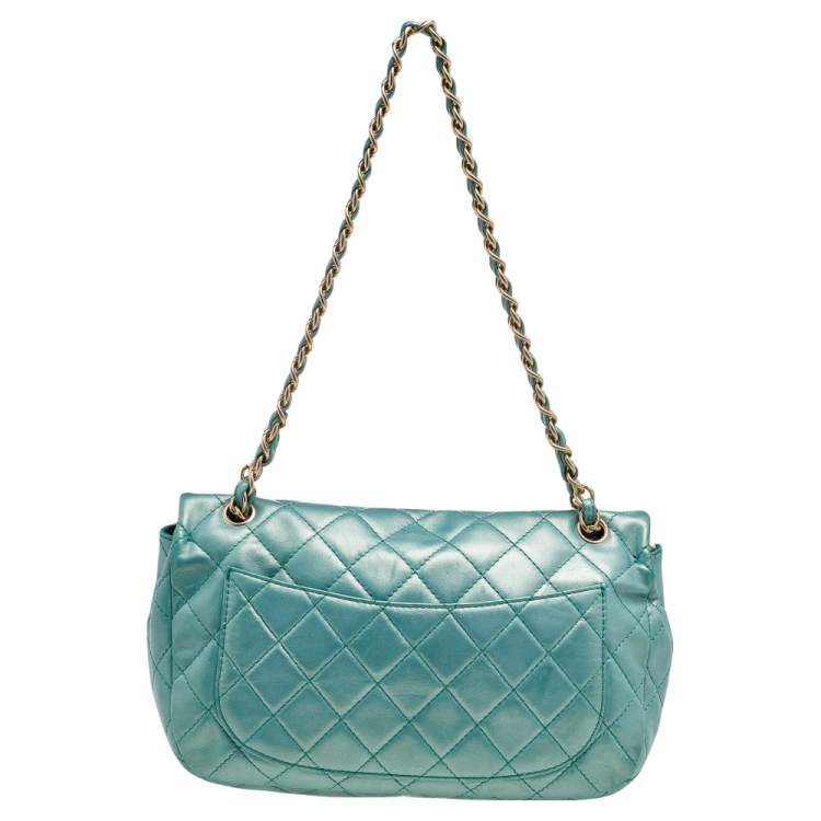 Pre Owned Chanel Metallic Green Quilted Leather Crystal CC Single Flap Shoulder Bag