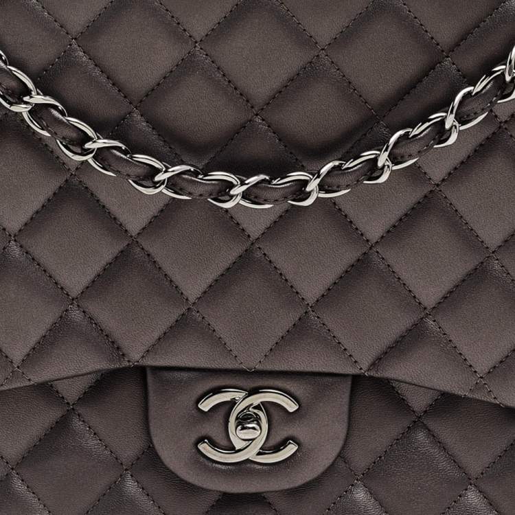 Pre Owned Chanel Metallic Grey Quilted Leather Maxi Classic Single Flap Bag