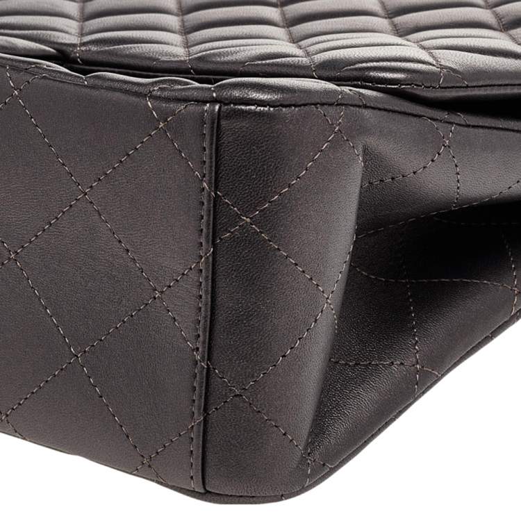 Pre Owned Chanel Metallic Grey Quilted Leather Maxi Classic Single Flap Bag
