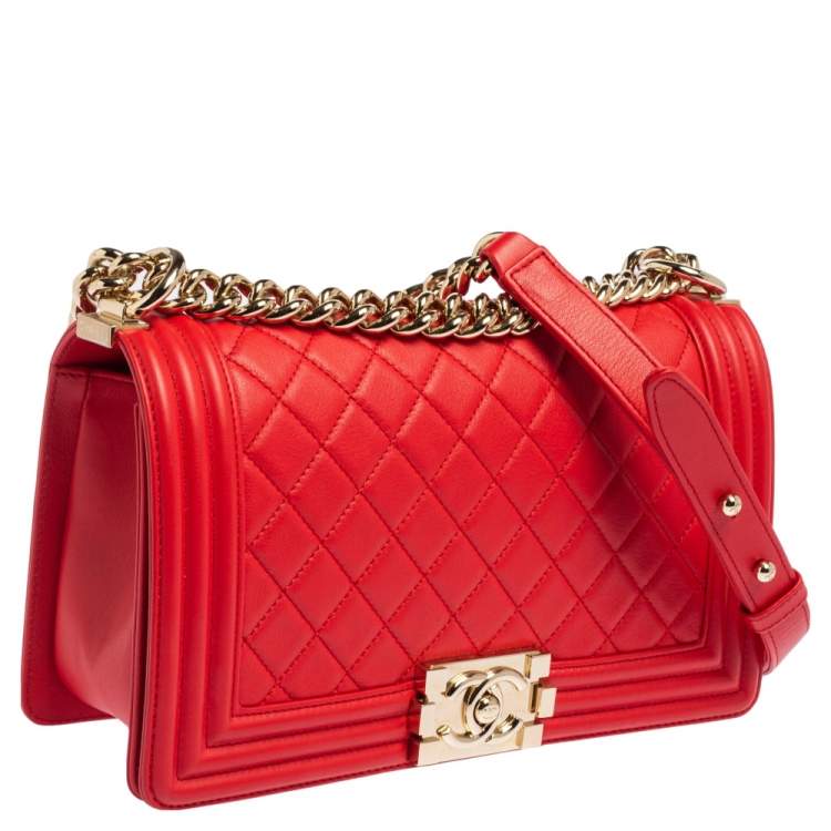 Pre Owned Chanel Red Quilted Leather Medium Boy Flap Bag