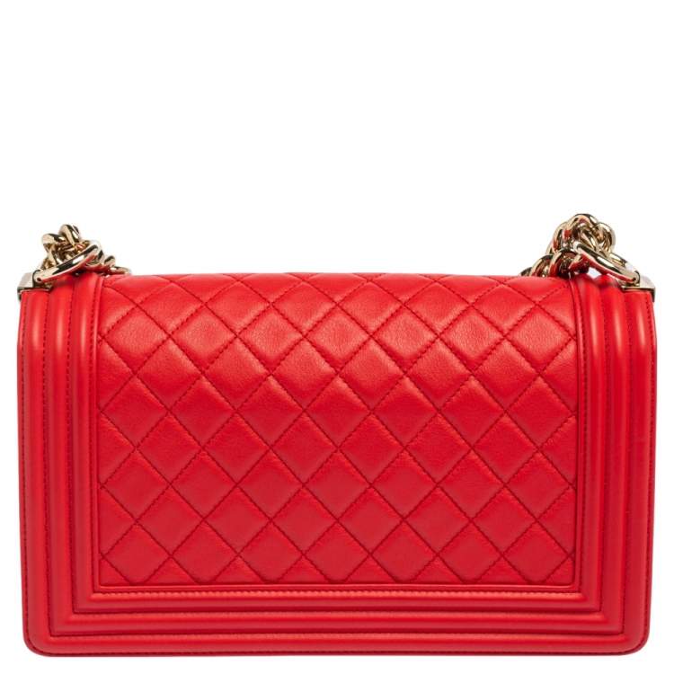 Pre Owned Chanel Red Quilted Leather Medium Boy Flap Bag