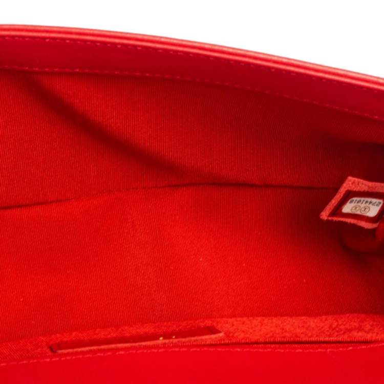 Pre Owned Chanel Red Quilted Leather Medium Boy Flap Bag